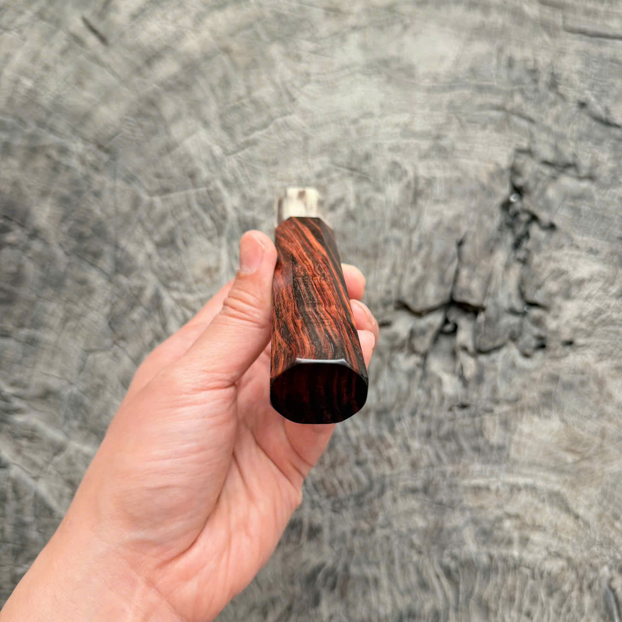 I -19 Black Red Siamese Rosewood Wa handle, Black white horn Ferrule , 140mm handle