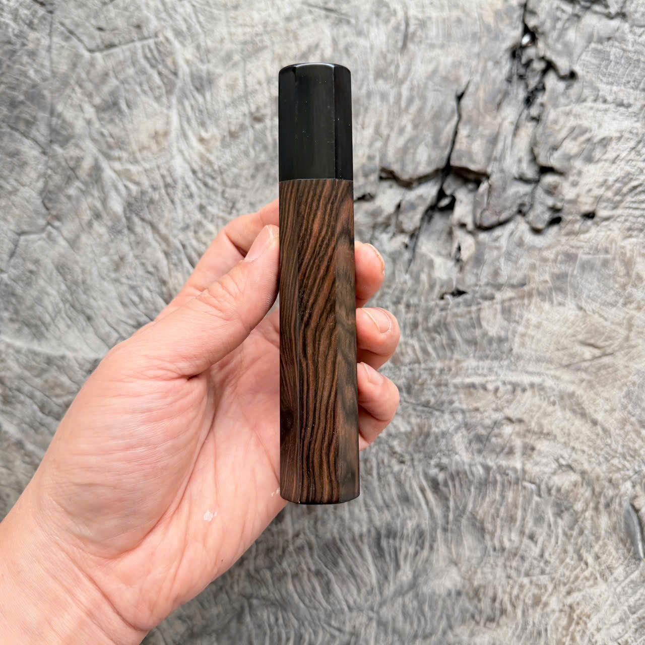 I- 16 Madagascar ebony Wa handle, Black horn Ferrule - 135mm