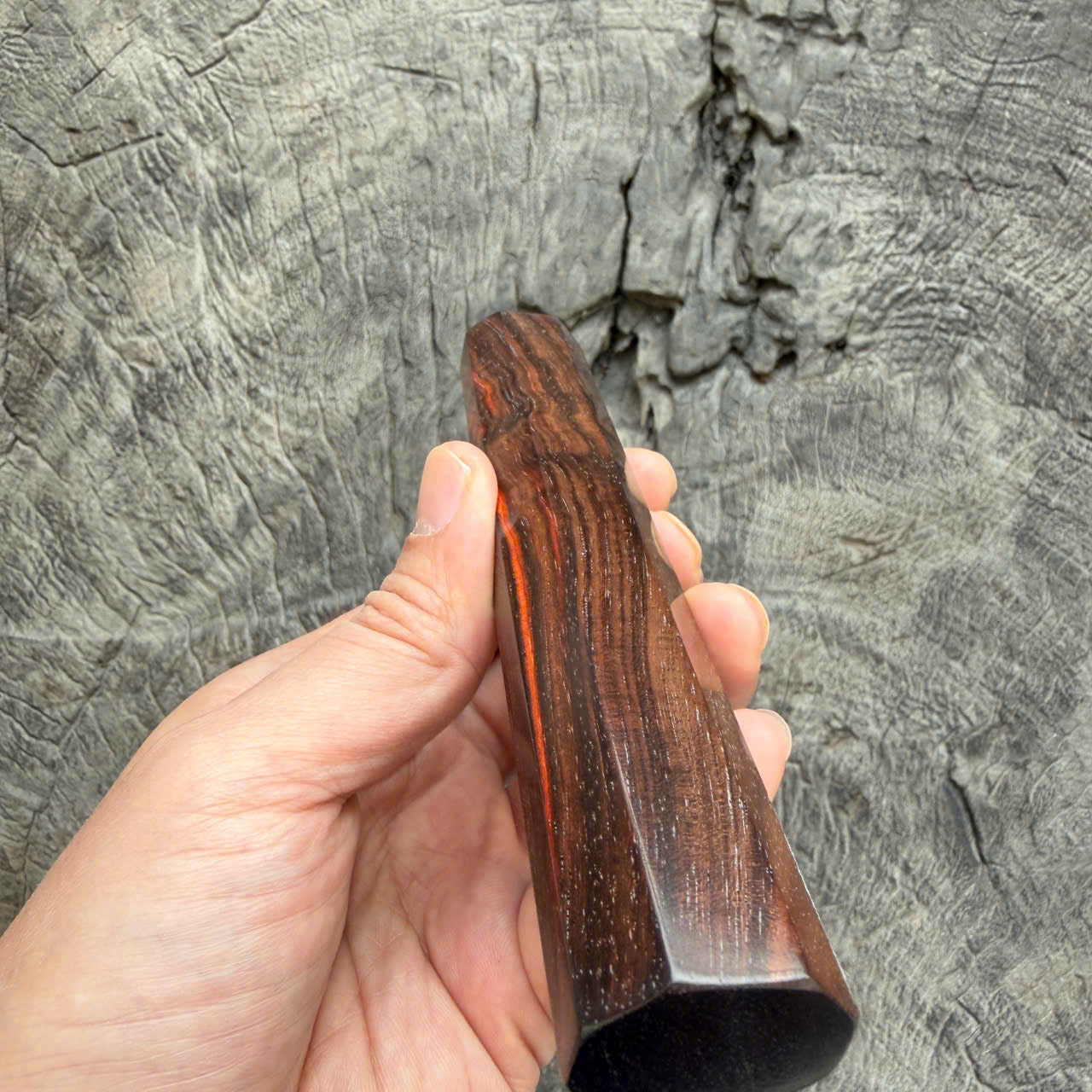 I - 12 Curly Siamese Rosewood Wa handle, Mono -  140 mm