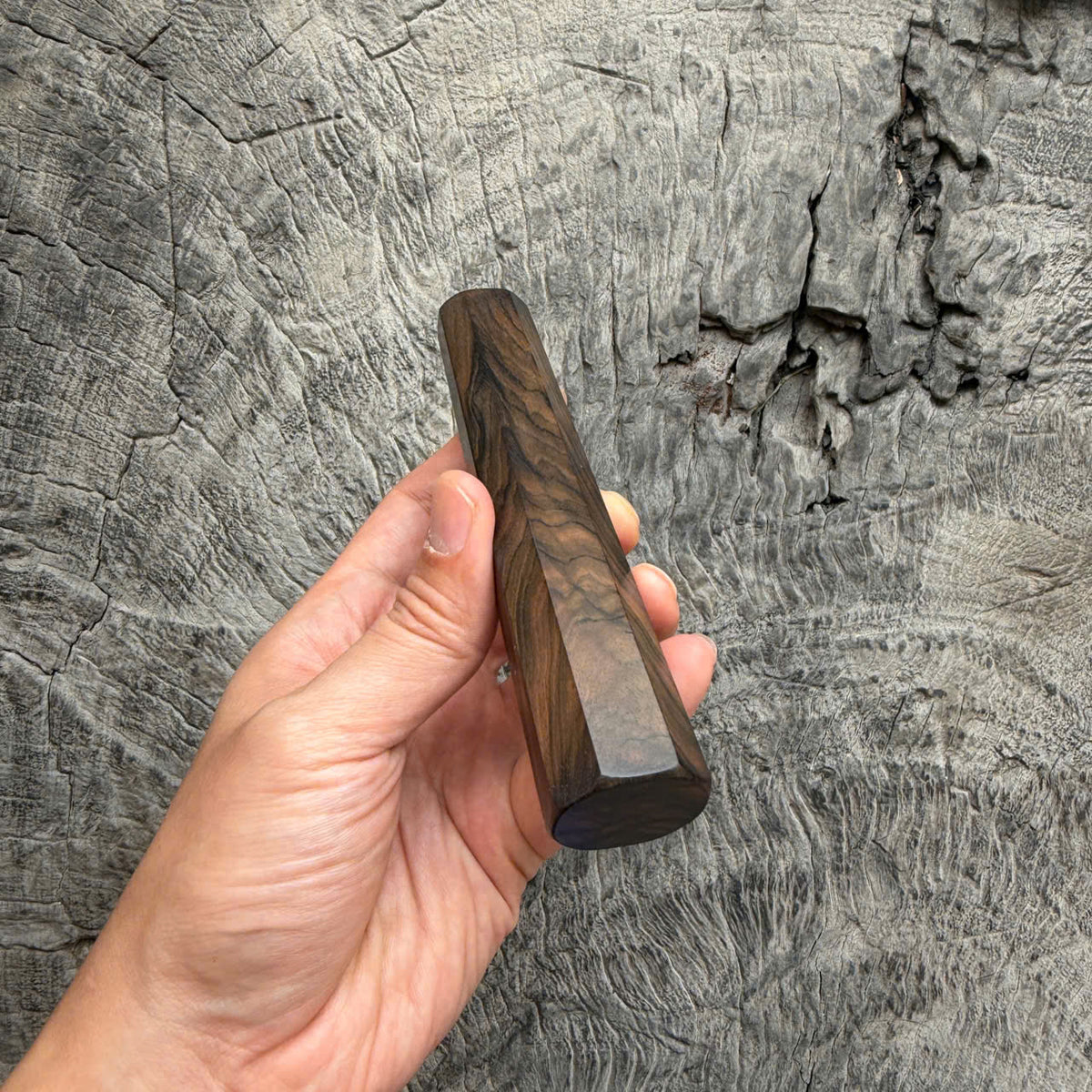 I - 11 Madagascar Ebony Wa handle, Horizontal grain Wa handle, Mono, 140mm