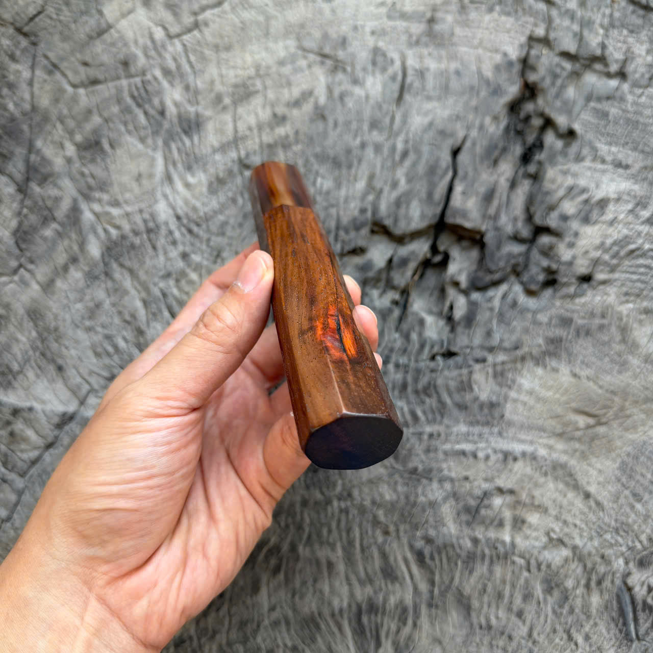 I -Caramel Siamese Rosewood and caramel, Marble Horn Ferrule, 140mm handle