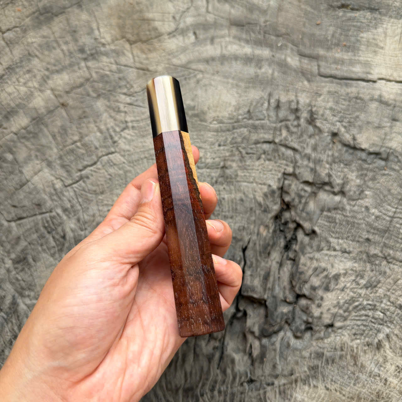 I - 6 Two Tone Curly Rosewood  Wa handle, Black White Horn Ferrulle, 145 mm handle