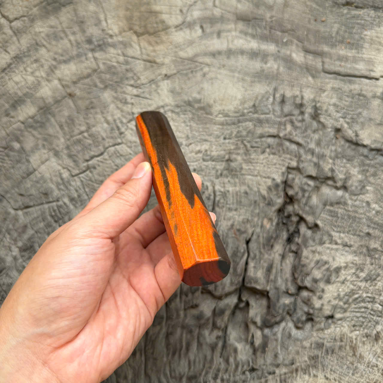 I - 2 Black Red Siamese Rosewood Knife Rest, 145mm