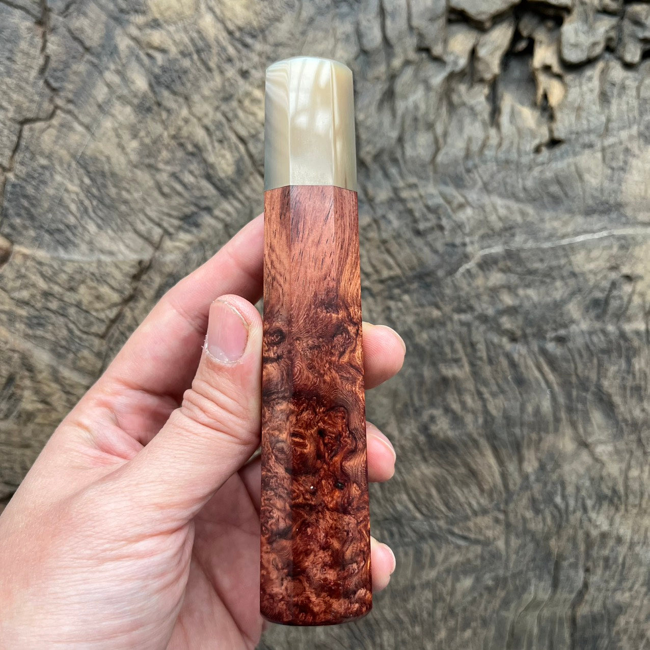 I- Super rare burl Rosewood Wa handle with marble horn - 135mm