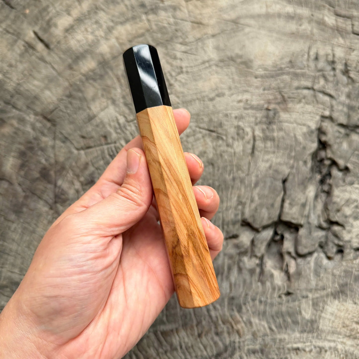 I - 10 Tamamoku Cedar Wa handle Wa handle, Black Horn ferrule - 145 mm