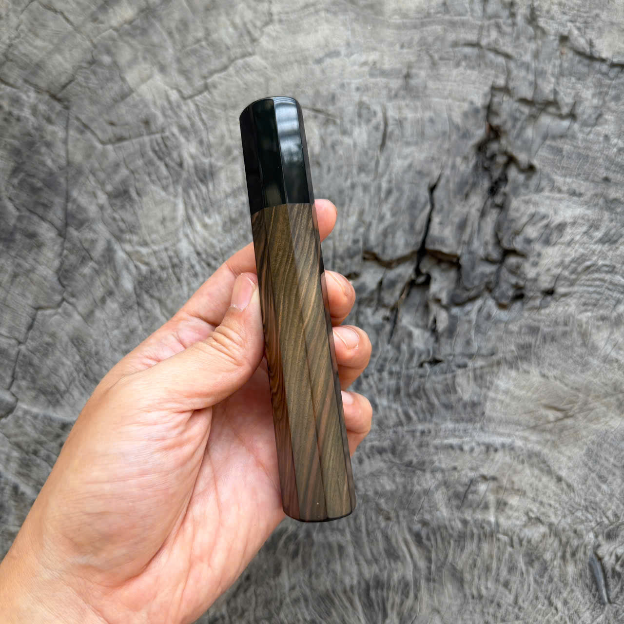 I -18 Nice Madagascar Ebony Wa handle, Black Horn Ferrule, 140mm handle