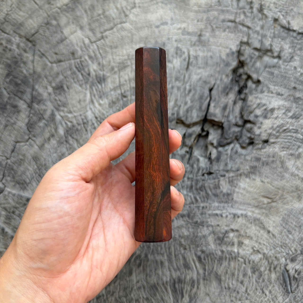 I- 47 Siamese Rosewood Wa handle, Mono, 135mm handle