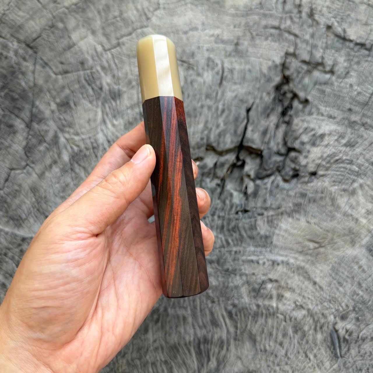 I - 46 Siamese Rosewood Wa handle, White horn Ferrule, 145 mm handle