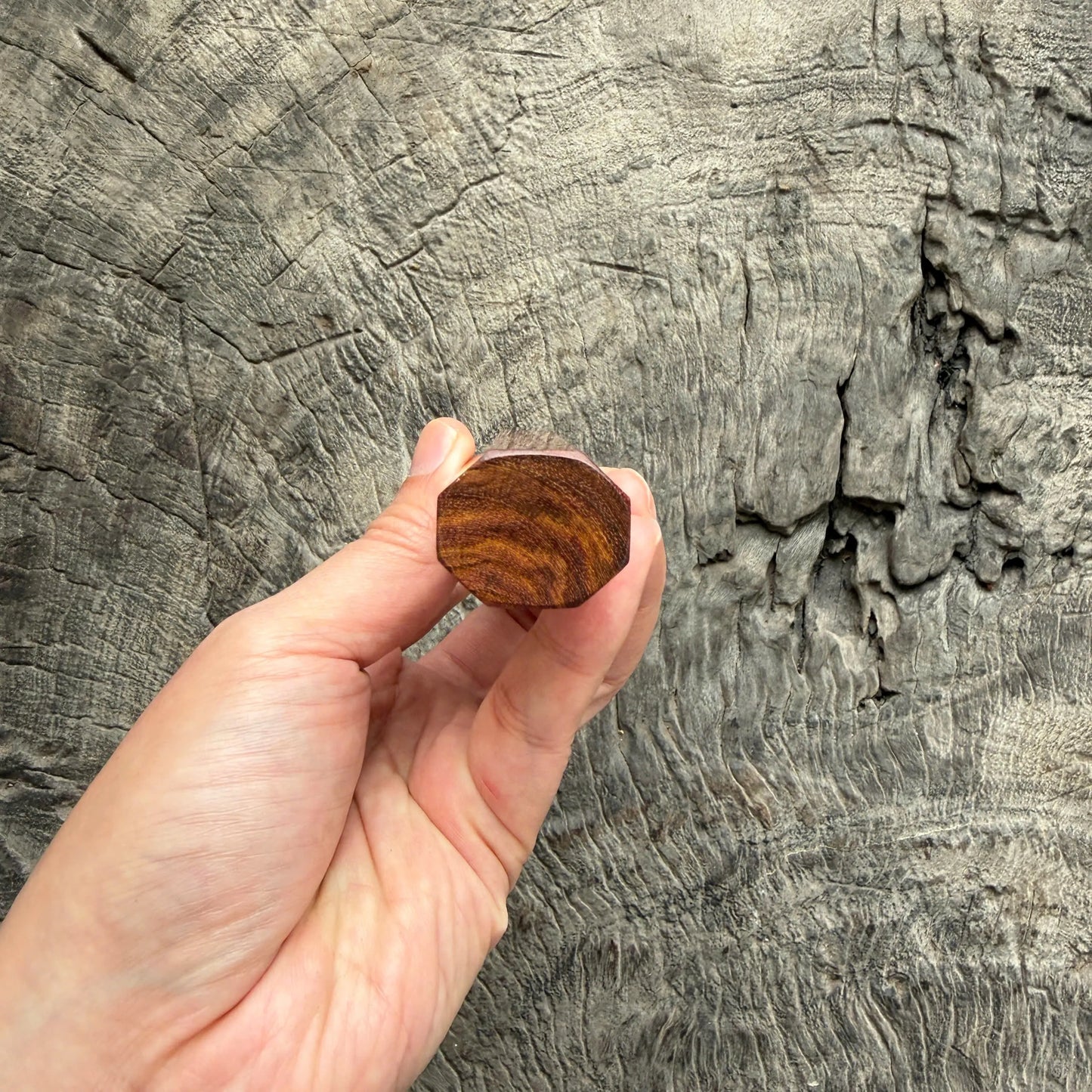 I- 14 Huanghuali wood Wa handle, Black horn ferrule, Black White Stone spacer- 135mm