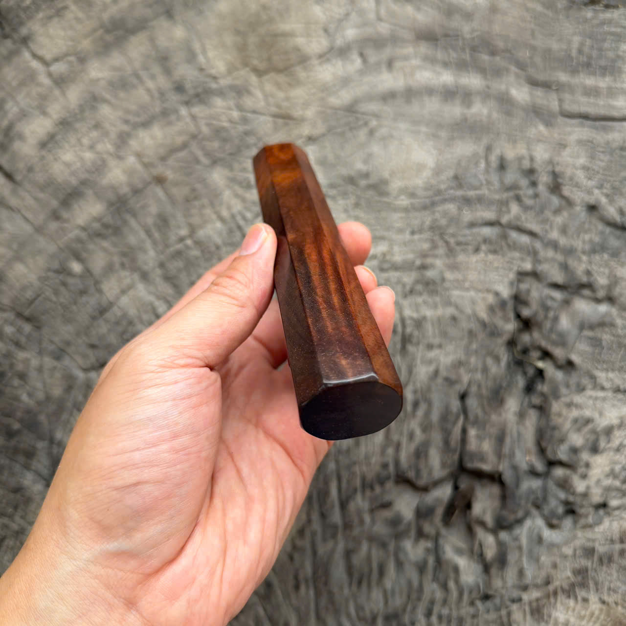 I - 18 Curly Siamese Rosewood Wa handle, 145 mm handle