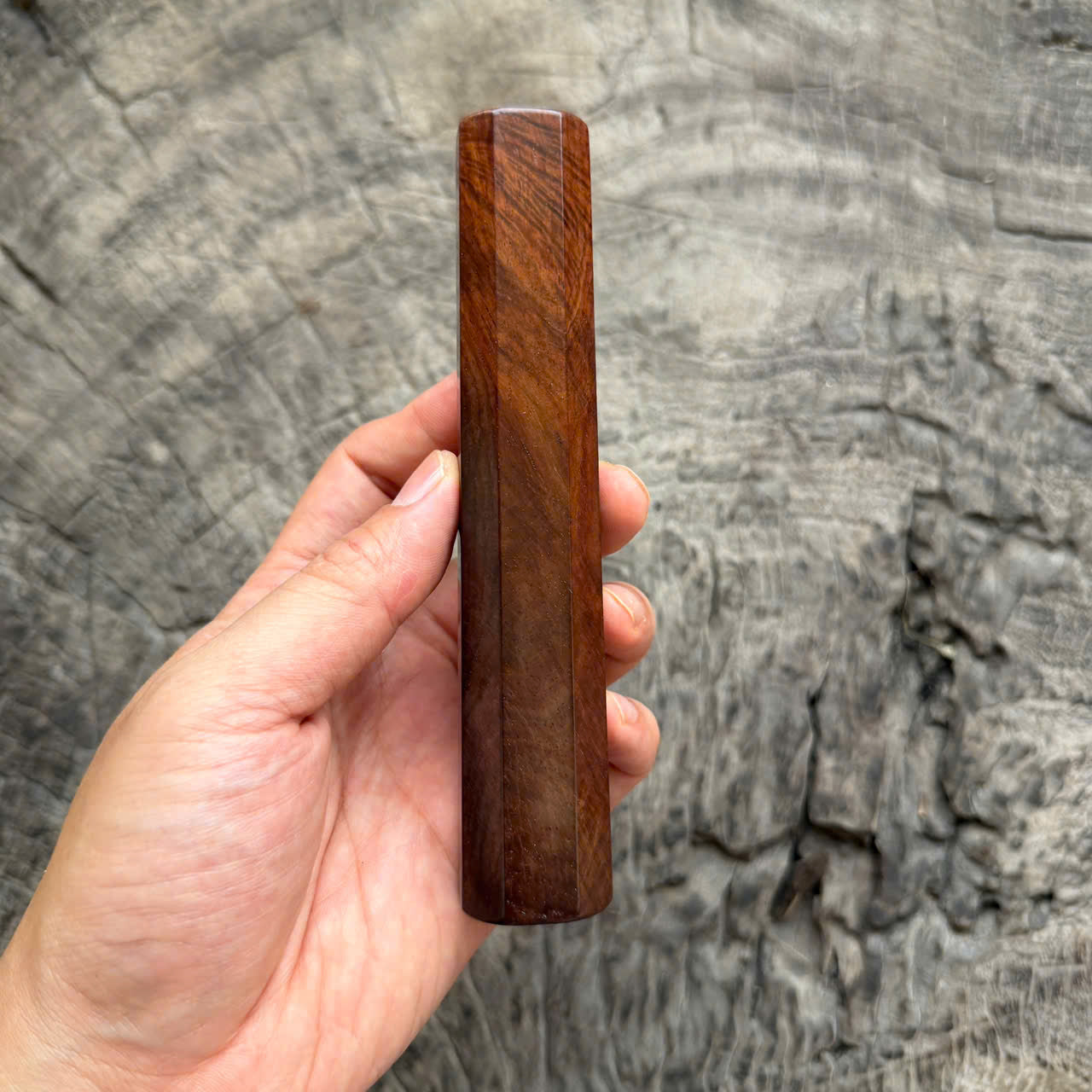 I - 18 Curly Siamese Rosewood Wa handle, 145 mm handle