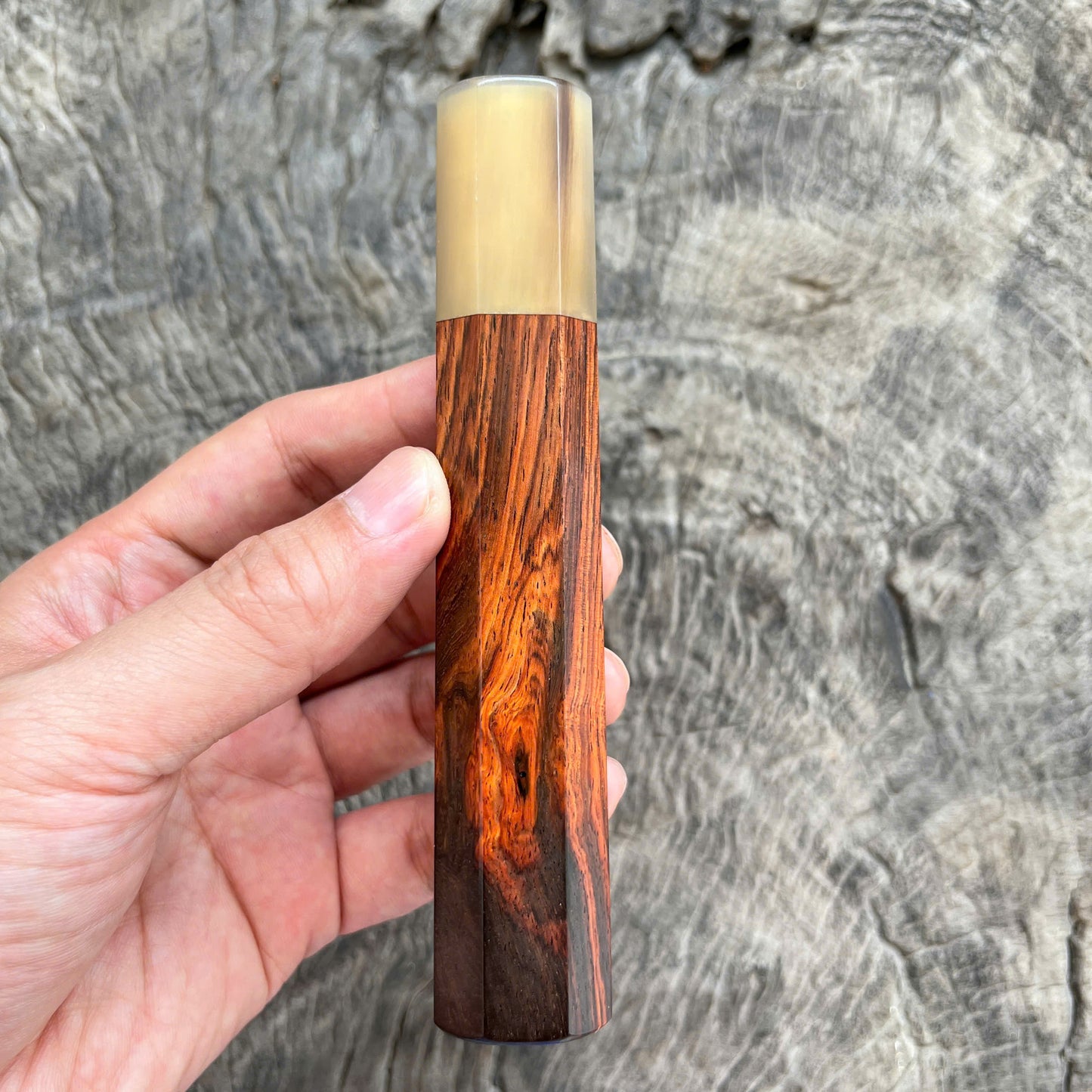 I- 17 Siamese Rosewood Wa handle, white horn ferrule - 135mm