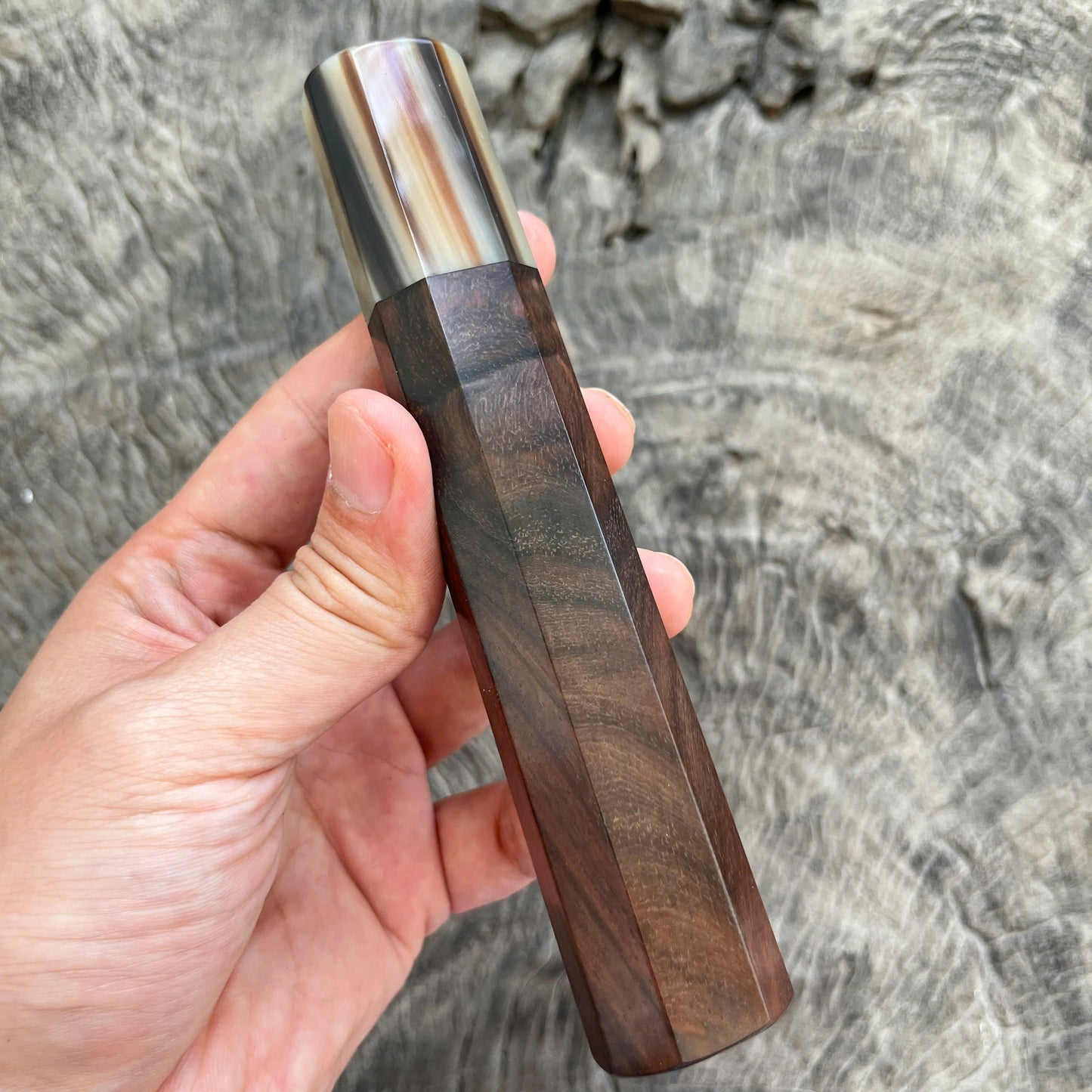 I -25 Siamese Rosewood Wa handle, Marble horn Ferrule, 145 mm