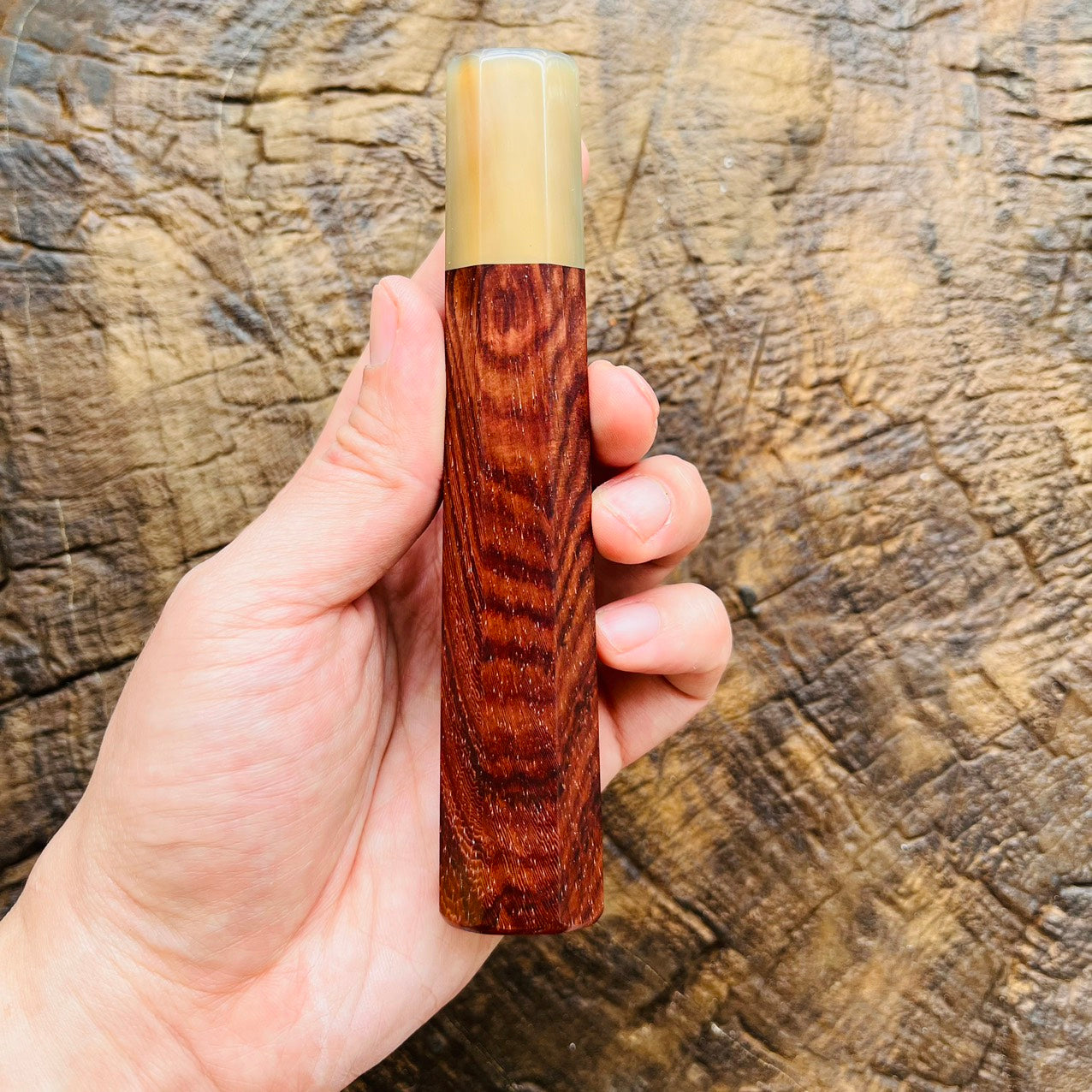 I- Snake Rosewood handle with white horn ferrule - 140mm