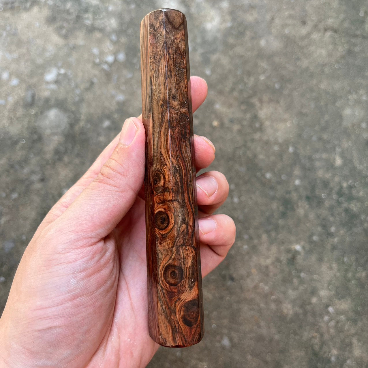 I-  Mono Forest Burl Huanghuali  handle - 145mm