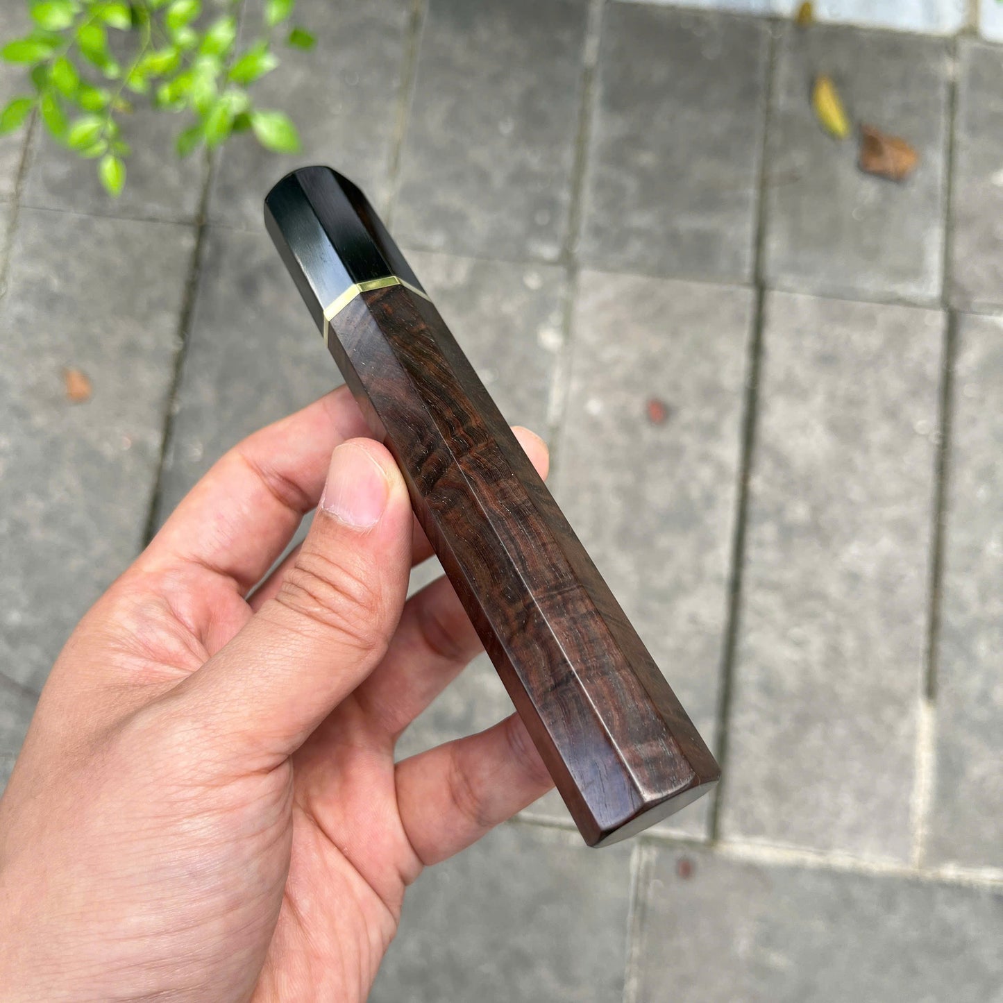 I- 8 Dark Curly Siamese Rosewood Wa handle, Black horn ferrule, Brass spacer- 135mm