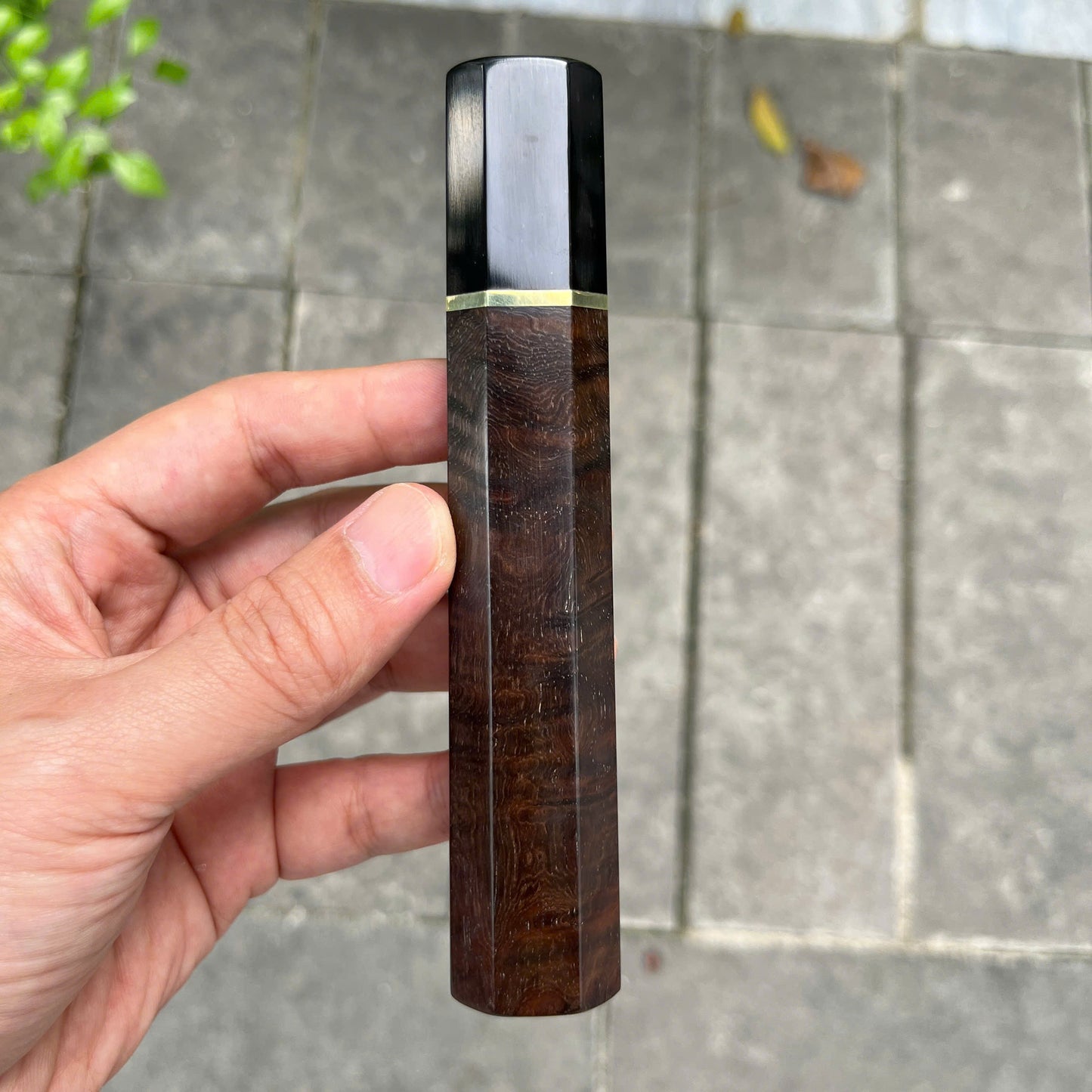 I- 8 Dark Curly Siamese Rosewood Wa handle, Black horn ferrule, Brass spacer- 135mm