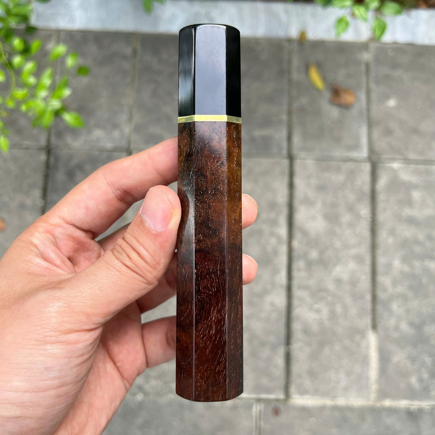 I- 5 Burl Siamese Rosewood Wa handle, Black horn ferrule, Brass spacer- 135mm