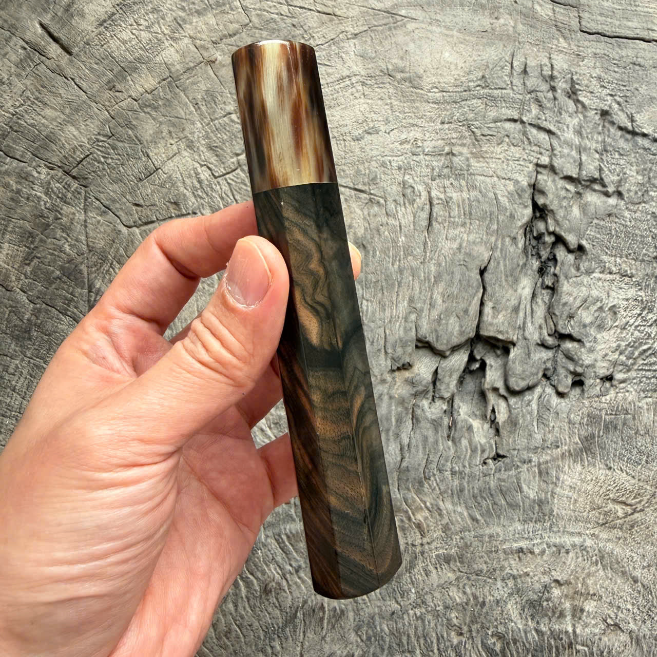 I - 3 Wavy horizontal Rosewood Wa handle - Marble horn ferrule - 140 mm